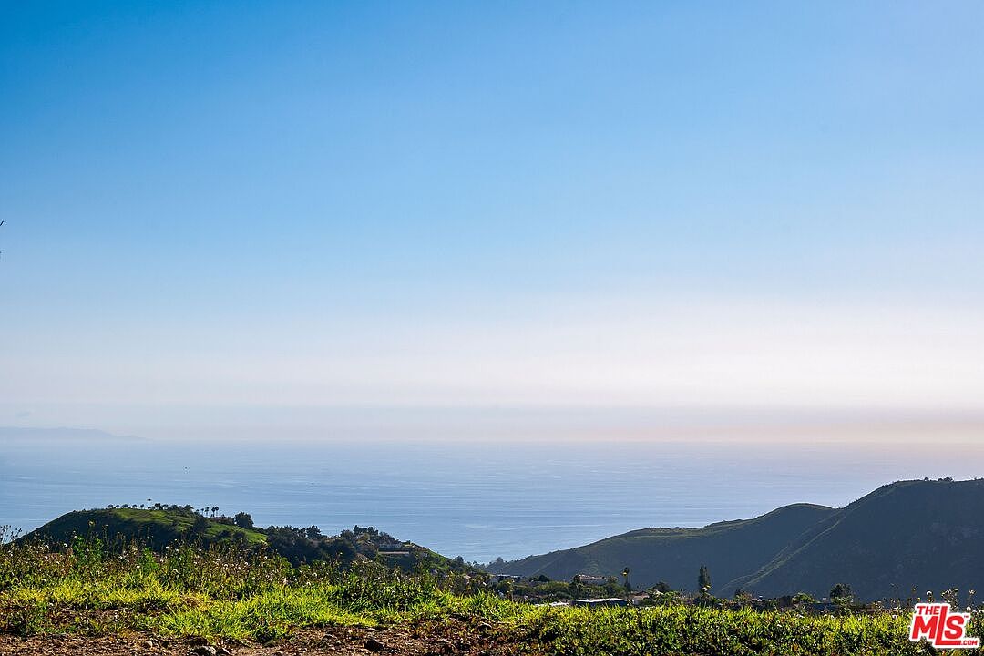 Panoramic Pacific Ocean and mountain views from 1630 Chastain Pkwy E, Pacific Palisades